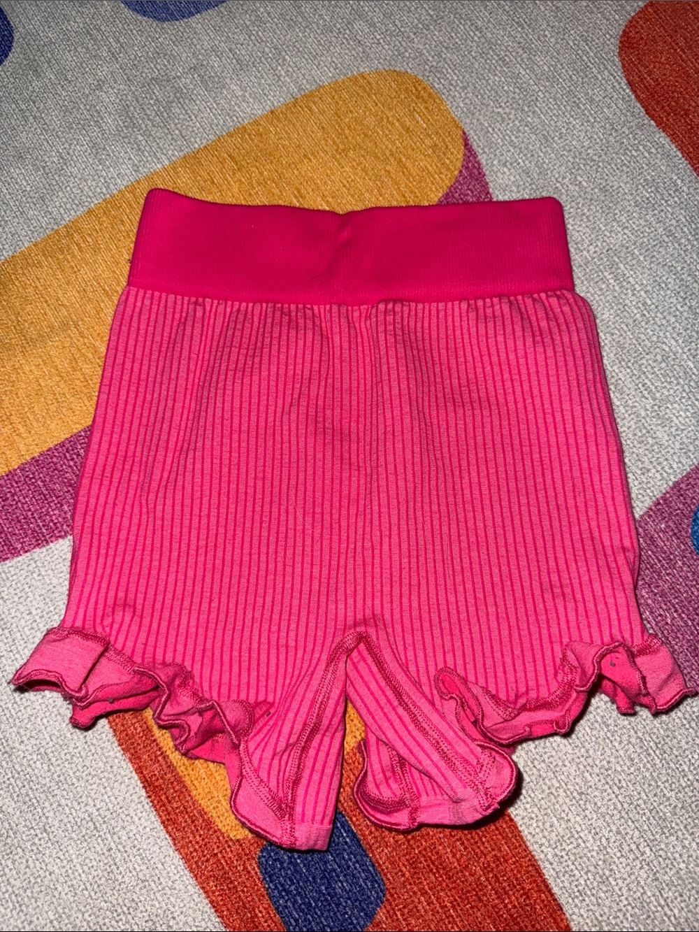 FP movement Ribbed Ruffle biker Shorts - Pink - Picture 2 of 4